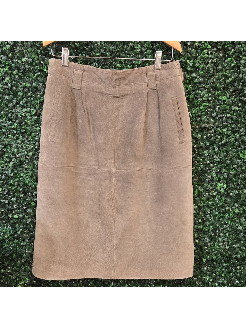 Chic Tan Suede Pencil Skirt With Pockets